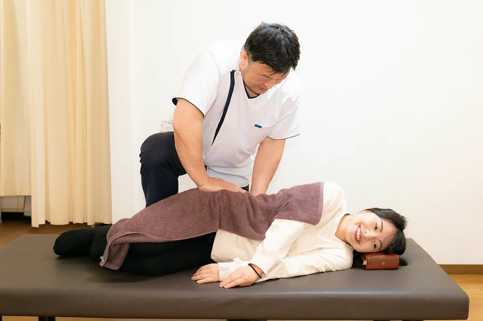 01：揉みほぐさない、バキボキしない！体にやさしい整体です。